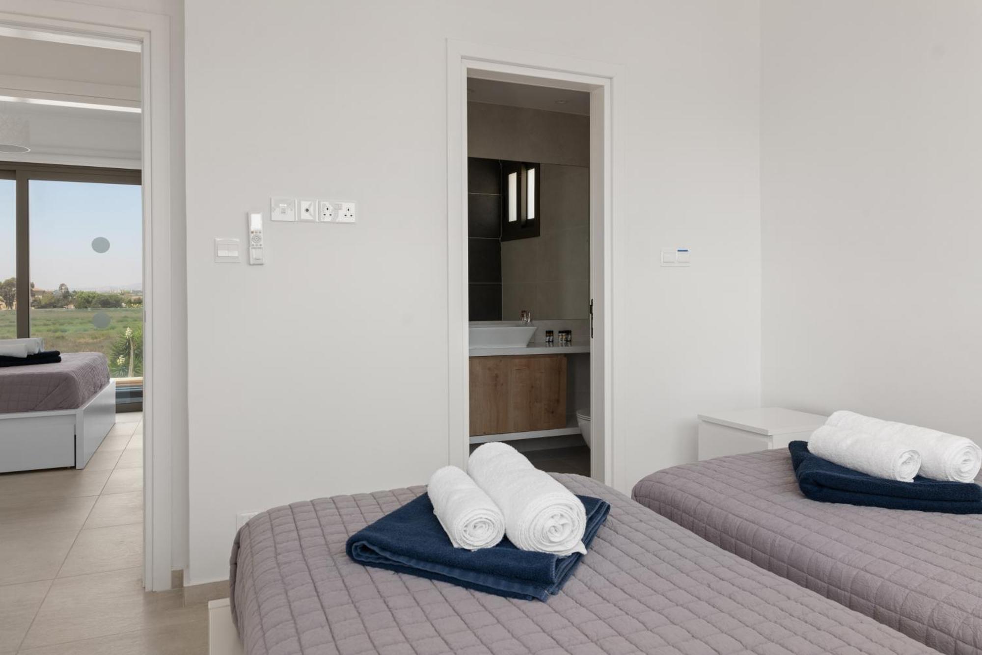 Serenity Waves Villa 17 Larnaka Exterior foto